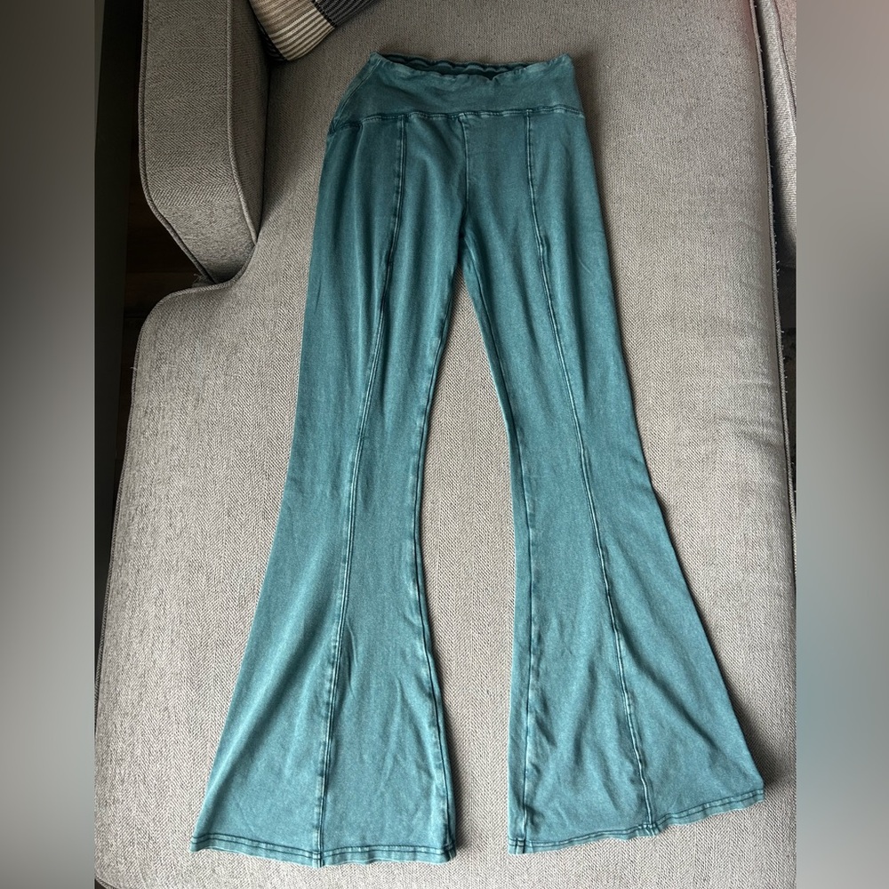 Out From Under Seamed Flared Pant - Picture 5 of 6